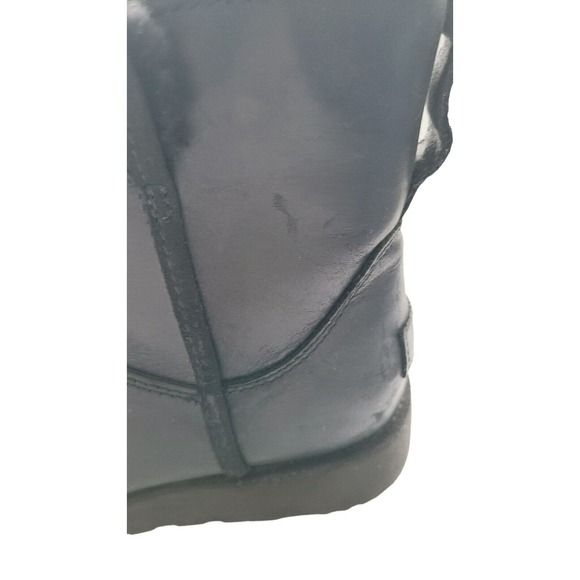 Ugg Low‎ Top Boots Size 6.5 - Picture 2 of 7